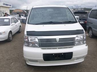 2000 Nissan Elgrand Pictures