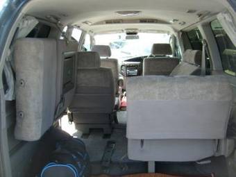 2000 Nissan Elgrand Wallpapers