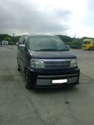 2000 Nissan Elgrand Pictures