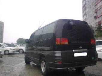 2000 Nissan Elgrand Photos