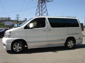 2000 Nissan Elgrand Pictures