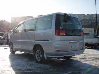 2001 Nissan Elgrand