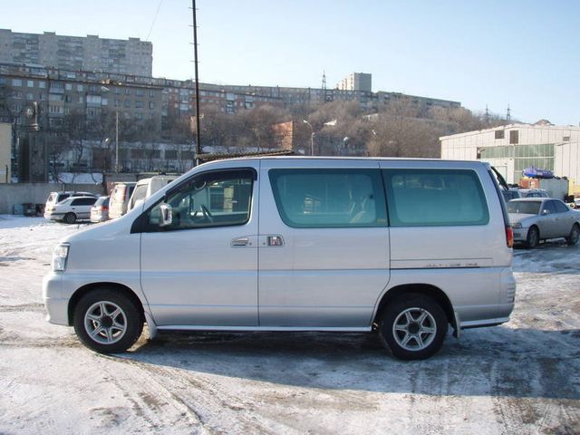 2001 Nissan Elgrand