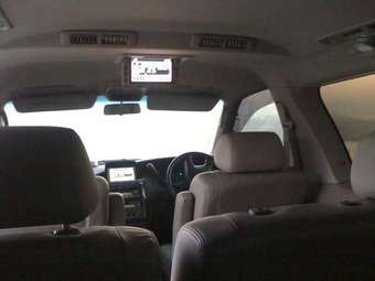 2001 Nissan Elgrand Pictures