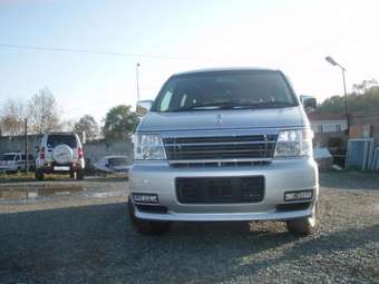 2001 Nissan Elgrand Pics