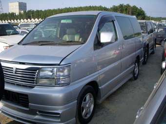 2001 Nissan Elgrand Pictures