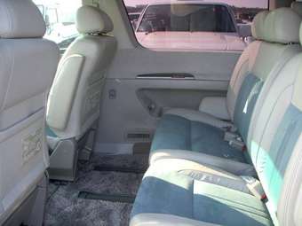 2001 Nissan Elgrand Pictures