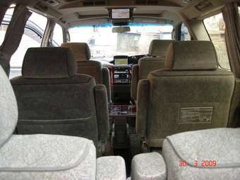 2001 Nissan Elgrand Photos