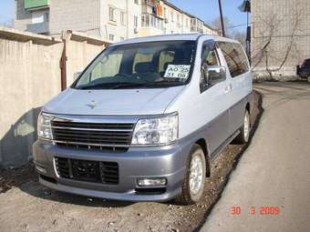 2001 Nissan Elgrand Images