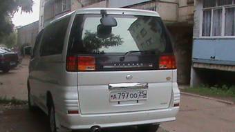 2001 Nissan Elgrand Pictures