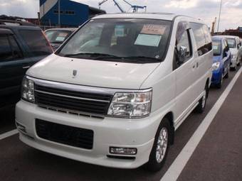 2001 Nissan Elgrand Pics