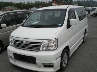 2001 Nissan Elgrand Images