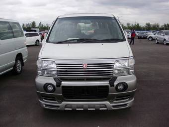 2001 Nissan Elgrand Photos