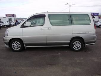 2001 Nissan Elgrand Pictures