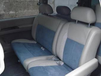 2001 Nissan Elgrand Pictures