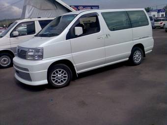 2001 Nissan Elgrand Pictures