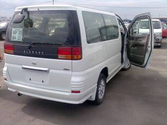 2001 Nissan Elgrand Wallpapers