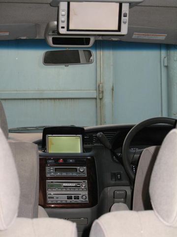 2002 Nissan Elgrand