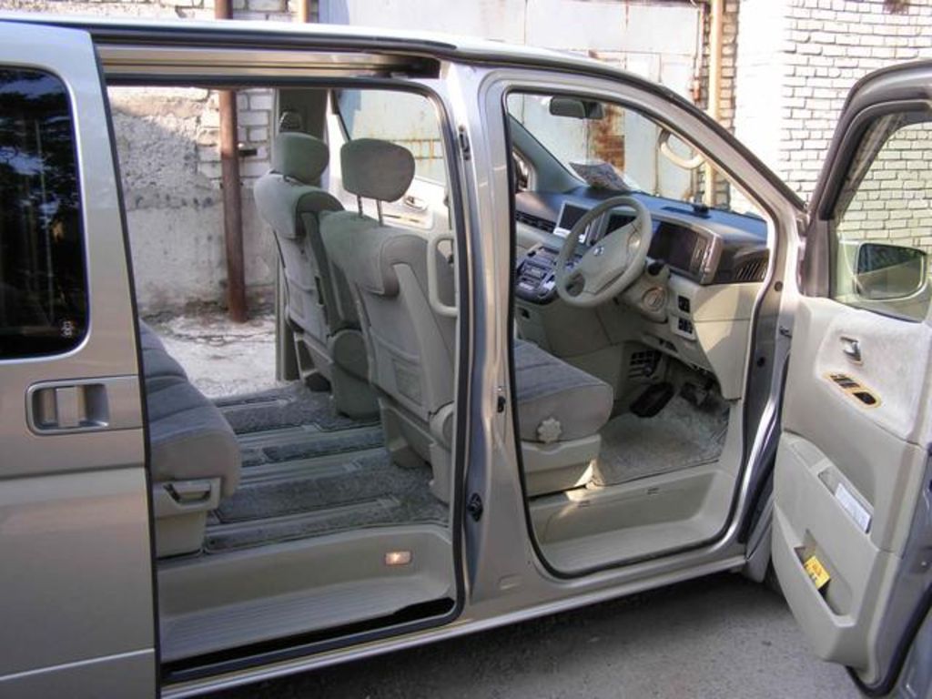 2002 Nissan Elgrand
