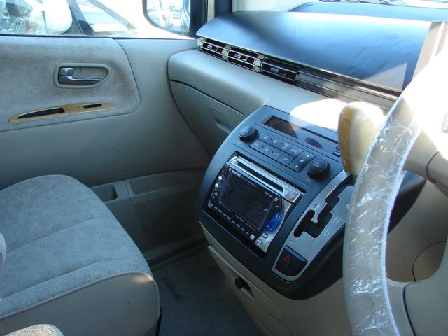2002 Nissan Elgrand