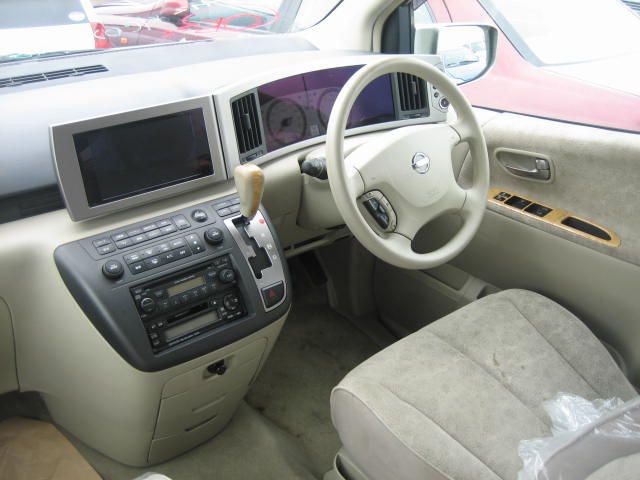 2002 Nissan Elgrand