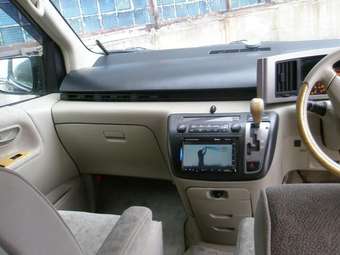 2002 Nissan Elgrand For Sale