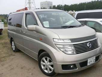 2002 Nissan Elgrand Pics