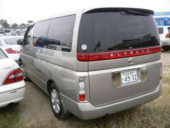 2002 Nissan Elgrand Pictures