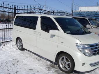 2002 Nissan Elgrand Pictures
