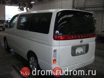 2002 Nissan Elgrand Pictures