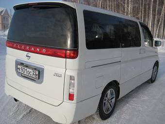 2002 Nissan Elgrand Images