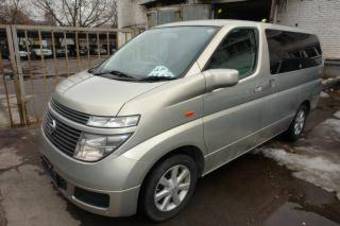 2002 Nissan Elgrand Pictures