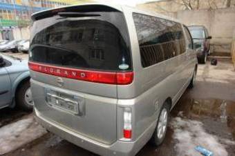 2002 Nissan Elgrand Pictures
