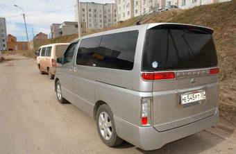 2002 Nissan Elgrand Images