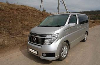 2002 Nissan Elgrand Images