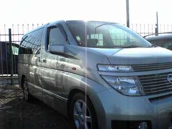 Nissan Elgrand