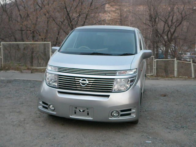 2003 Nissan Elgrand