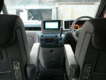 2003 Elgrand