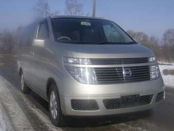 2003 Nissan Elgrand Pictures