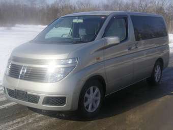 2003 Nissan Elgrand Pictures