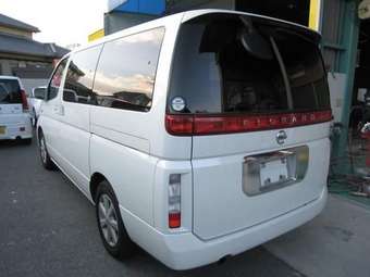 2003 Nissan Elgrand Pictures