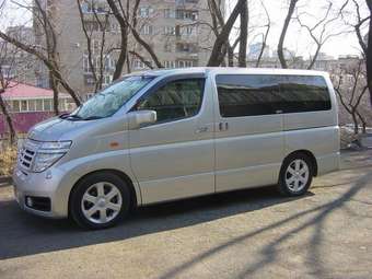 2003 Nissan Elgrand Wallpapers