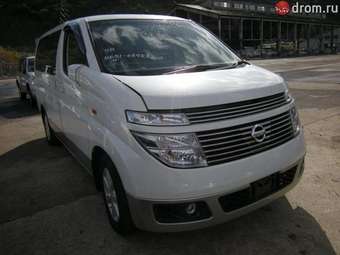 2003 Nissan Elgrand Pictures