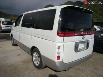 2003 Nissan Elgrand Pics