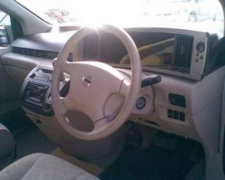 2003 Nissan Elgrand Pictures