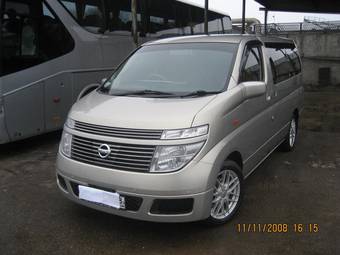 2003 Nissan Elgrand Pictures