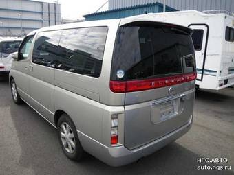 2003 Nissan Elgrand Pics