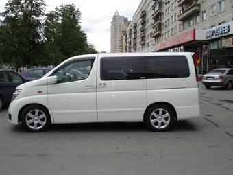 2003 Nissan Elgrand Wallpapers