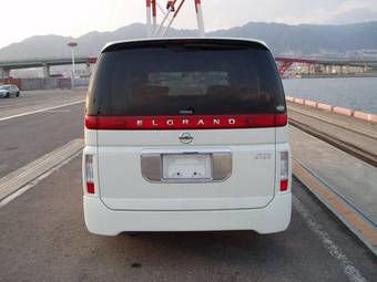 2003 Nissan Elgrand Photos