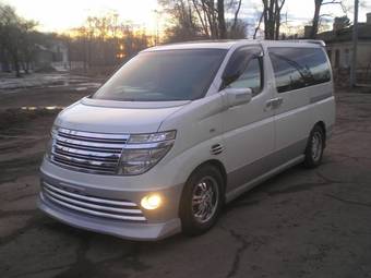 2003 Nissan Elgrand Pictures